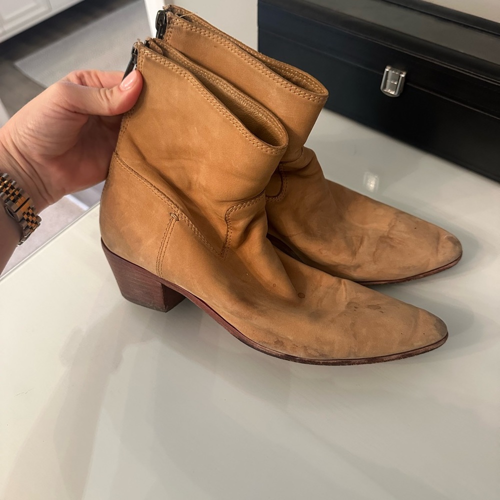FRYE Camel Leather Heeled Boots